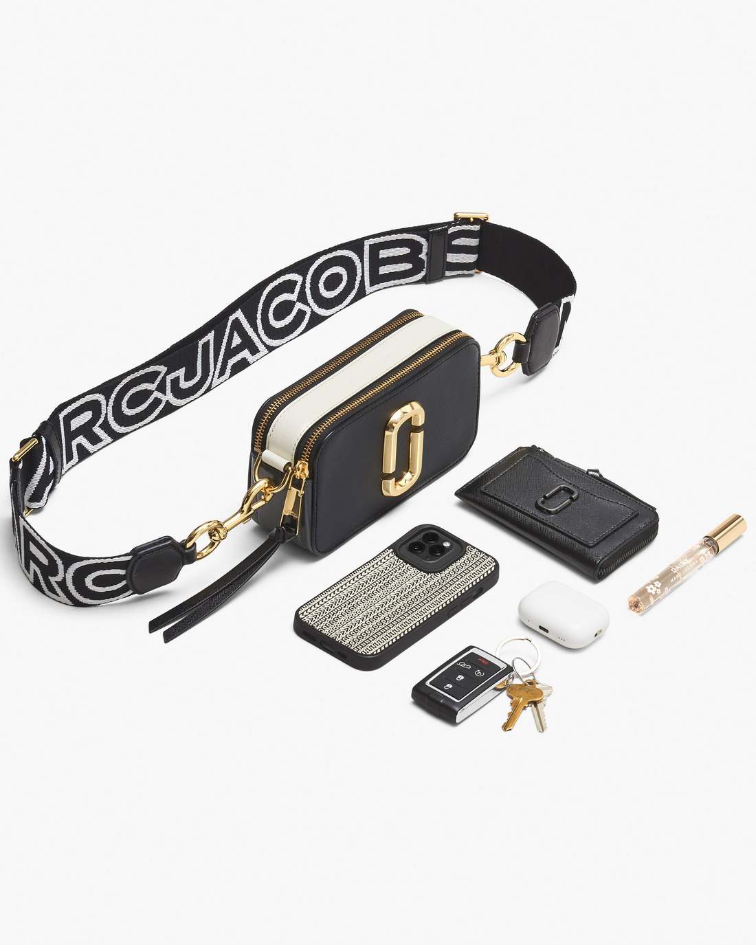The Snapshot Ribbon Pink - Marc Jacobs Recommended