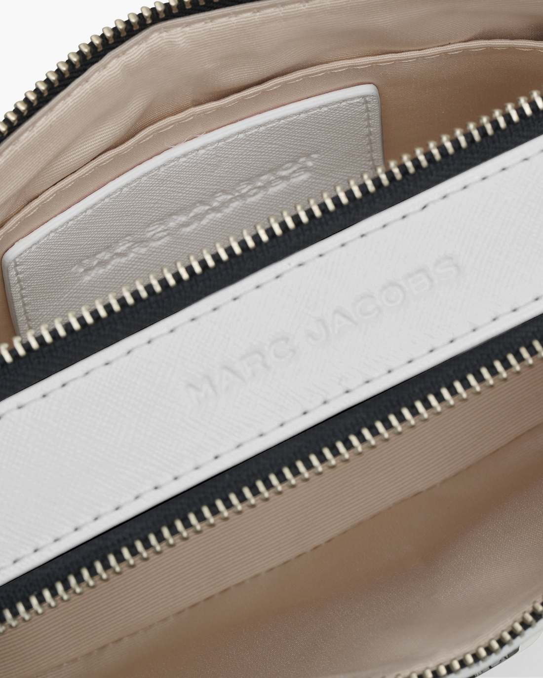 The Snapshot DTM White - Marc Jacobs Signature