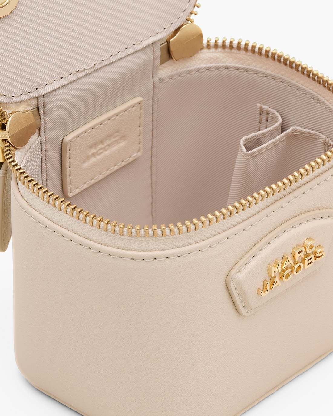 The Everyday Mini Vanity Bag Cloud White - Marc Jacobs Trending
