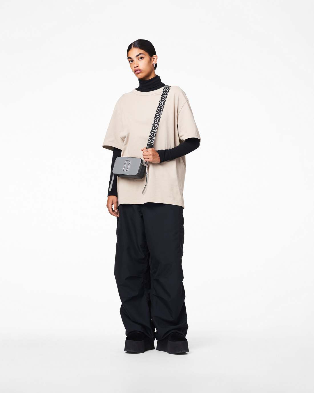 The Thin Outline Logo Webbing Strap Black/Silver - Marc Jacobs Trending