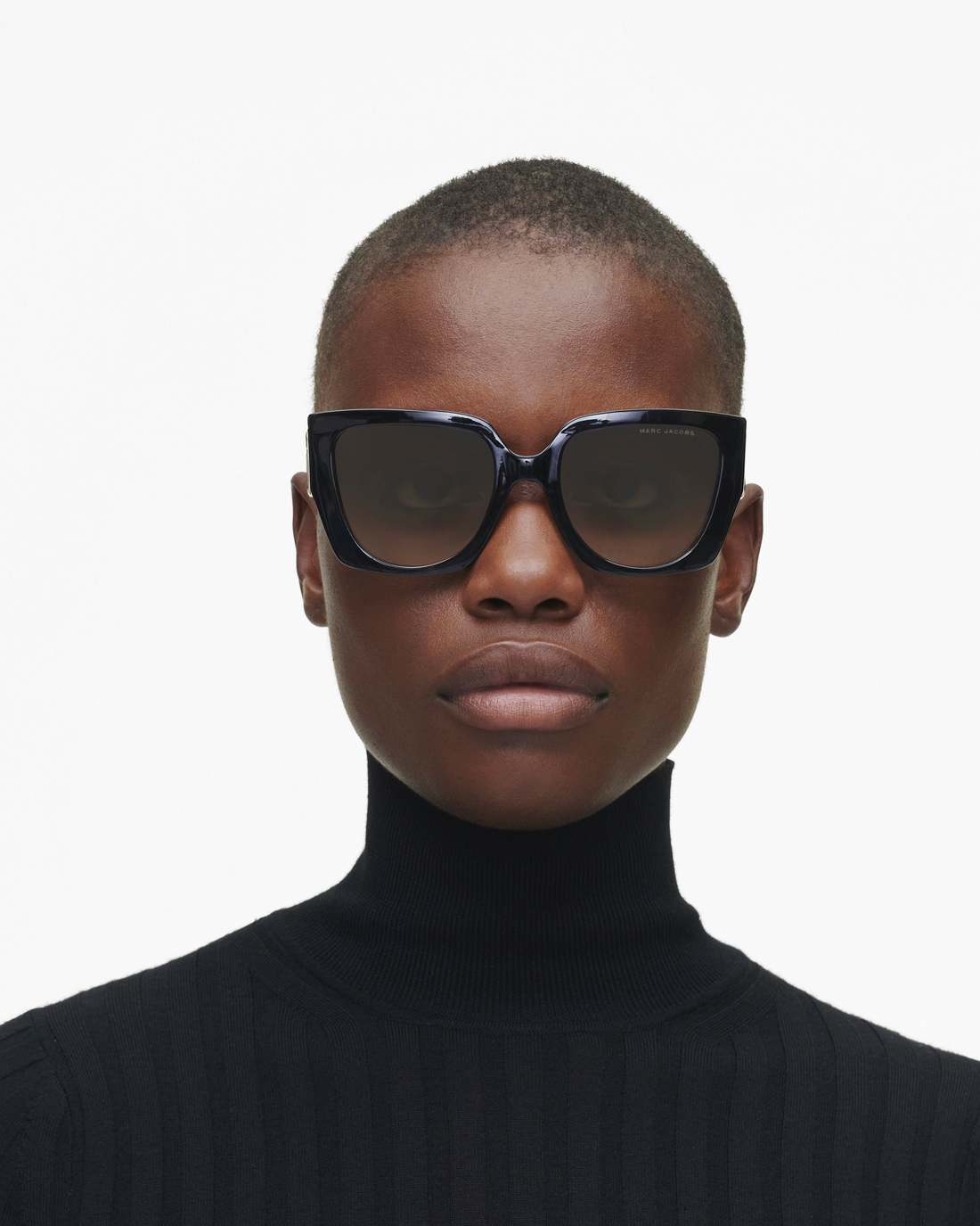 The J Marc Square Cutout Sunglasses Black - Marc Jacobs Signature
